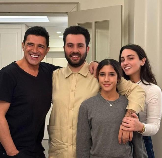 <b>Hakan Ural'la evlili�inden d�nyaya gelen o�lu Engincan Ural, baba olma sevincini ya�ad�.</b>