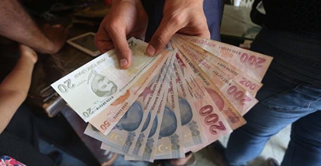 <h2 class="text-size-20 md:text-size-24 px-2.5 mt-2 text-black font-bold pt-2">EVDE BAKIM MAA�I NASIL ALINIR?</h2><div class="text-size-18 md:text-size-20 p-3 pb-1 font-medium text-black ck ck-content break-words leading-normal"><p>Hane i�i ki�i ba��na d��en ayl�k gelirin net asgari �cretin 2/3'� olmas�,</p><p>Engelli sa�l�k kurulu raporunun olmas�,</p><p>Bak�m hizmetleri de�erlendirme heyetince, engellinin bak�ma ihtiyac� oldu�unun tespit edilmesi gerekiyor.</p><p>&nbsp;</p><p>Bu ko�ullar� sa�layan ki�ilerin bak�m�n� �stlenecek aile bireyleri Aile ve Sosyal Hizmetler �l M�d�rl���ne veya �l�e Sosyal Hizmet Merkezi M�d�rl���ne ba�vuruda bulunmal�lar.</p></div>