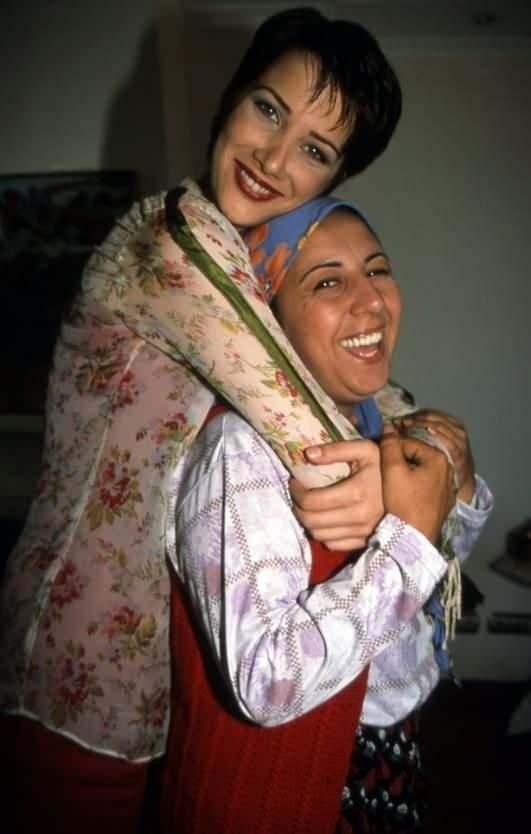 'Ayr�lsak da Beraberiz', 'Yar�m Elma' gibi dizilerle 2000'li y�llara damga vuran Janset Pa�al uzun zamand�r ekranlardan uzak ya��yor.&nbsp;