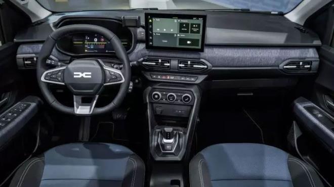 YouClip Sistemi: Tablet tutucu, �anta ask�s� gibi mod�ler ��z�mler sunan bu sistem, i� mekan� daha kullan��l� hale getiriyor.