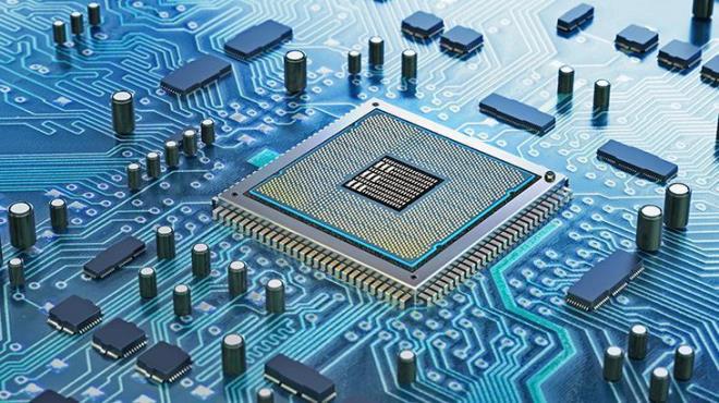 Ak�ll� telefonlar, bilgisayarlar ve elektronik devre kartlar�; alt�n, g�m��, bak�r, paladyum gibi de�erli metaller i�eriyor. Bunun nedeni basit: Alt�n paslanm�yor, iletkenli�i �ok y�ksek ve elektronik devrelerde vazge�ilmez. Yani ��pe att���n�z bir cihaz, asl�nda do�rudan hammadde.