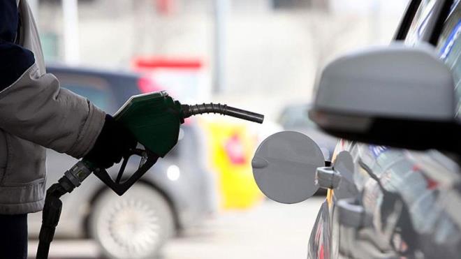 <p><strong>�stanbul Anadolu yakas� akaryak�t fiyatlar�</strong><br>Benzin litre fiyat�: 53.83 TL</p>  <p>Motorin litre fiyat�: 54.69 TL</p>  <p>LPG litre fiyat�: 28.69 TL</p>