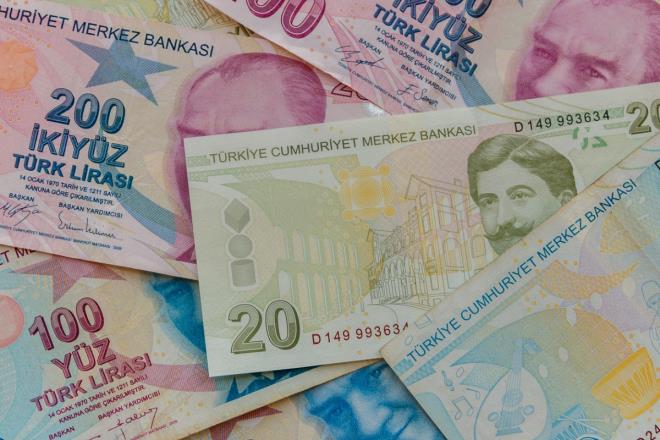 Vatanda�lar belirlenen ya�a ula�t�klar�nda bak�m ve tedaviye ili�kin giderlerini bu sigorta kapsam�nda kar��layabilecek D�zenlemenin ayr�nt�lar�n�n �n�m�zdeki d�nemde netle�mesi ve kamuoyuyla payla��lmas� bekleniyor.