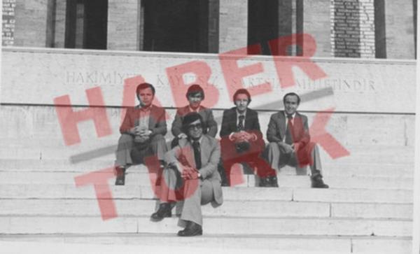 Kemal Bey, ne dinler, hangi paralar sever, hangi filmleri izler, sevdii yemekler neler, mizah dergisi takip eder mi, hangi karakterleri sever... nsana, yaama dair pek ok kesit burada olacak? dedi.