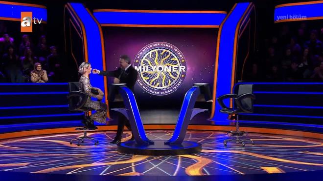 <p><strong>GELECEK HAYAL�: OYUNCULUK VE D�YAL�Z ARACINA DUYULAN �HT�YA�</strong></p><p>Halen haftada iki g�n, alt� saat boyunca diyaliz cihaz�na ba�l� ya�ayan Bahar Bi�er, hastal��� nedeniyle halk danslar� e�itmenli�ini b�rakmak zorunda kald���n� a��klad�. Yar��madan kazanaca�� �d�lle;</p><ul><li><p>Diyaliz g�nlerinde ula��m�n� kolayla�t�racak bir <strong>araba</strong> almay�,</p></li><li><p>Kalbinin daha az yorulmas� i�in <strong>ev diyalizi</strong> sistemine ge�meyi,</p></li><li><p>Sosyal medya �zerinden insanlara umut olmay� ve hayali olan <strong>oyunculu�a</strong> ad�m atmay� hedefledi�ini a��klad�.</p></li></ul>