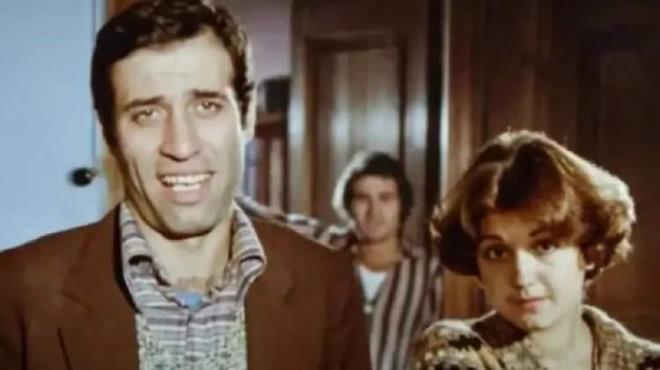 <strong>Kemal Sunal'�n ba�rol�nde yer ald��� 1976 yap�m� "Merakl� K�fteci", hem hikayesi hem de oyunculuk performanslar�yla T�rk sinemas�n�n klasikleri aras�na ad�n� yazd�r�yor.</strong>