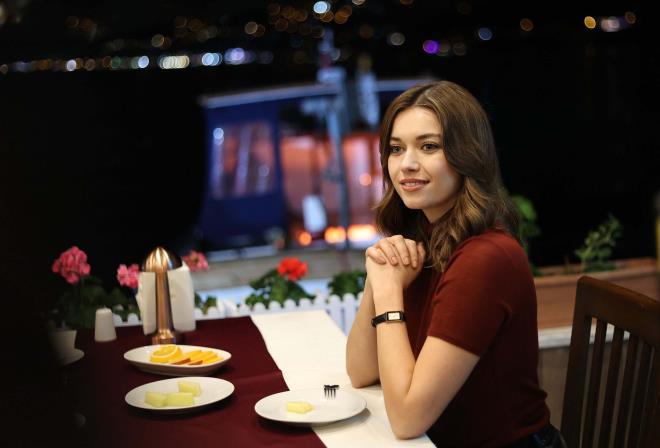 �� g�r��mesi s�ras�nda kar��s�nda yeniden Do�an'� g�ren �a�la, onu m�lakat� yapacak olan Y�lmaz sand�.