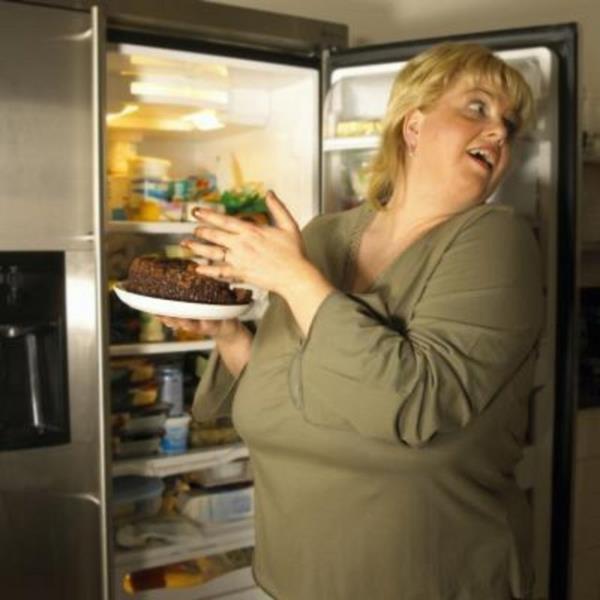 Bu durumda bir dahiliye uzman ve psikiyatrdan yardm almak art. Yapmanz gereken, nce dahiliye uzmanna gidip gerekli tahlilleri yaptrmak.