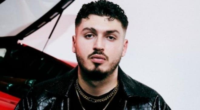 <span><em><strong>"Benimle u�ra�acaks�n�z ha? Obsesif alb�m� tamamen kald�r�lm��. Onun harici 5 tane daha �ark�m kald�r�lm��. Benim mailimi �alm��lar galiba. �yle bir �eyler duydum ara�t�rd���m kadar�yla. Bu i�in arkas�nda kim var kim yok ��kacak!"</strong></em></span>