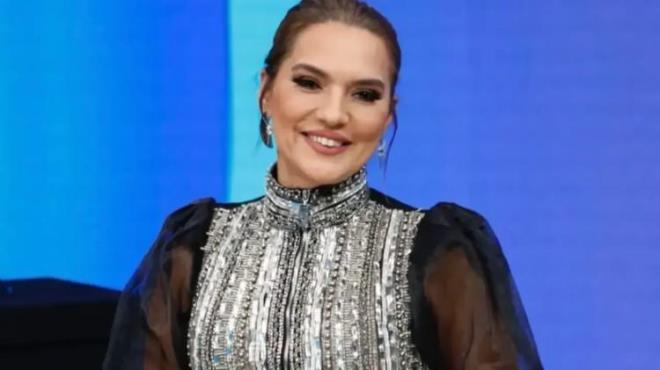 <em><strong>��te Demet Akal�n'�n takipten ��kard��� o ki�iler;</strong></em>