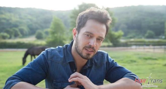 <span><em><strong>"�ocuklar emek sarf eden, yazan, �izen �ocuklar. Ben inanm�yorum o i�lere. ��nk� soka�� g�r�yorum, konserleri g�r�yorum, seyircinin ilgisini, tepkisini g�r�yorum. Blok3'�n �ok sevilen �ark�lar� var. Bilmiyorum, teknik bir ar�za da olmu� olabilir. Hi�bir fikrim yok, �u an ��reniyorum. Bir �ey demem �ok do�ru olmaz ama bizim �reten, �al��an �ocuklara ihtiyac�m�z var. Yermek de�il, g�mmek de�il; onlar� el �st�nde tutmak laz�m."</strong></em></span>