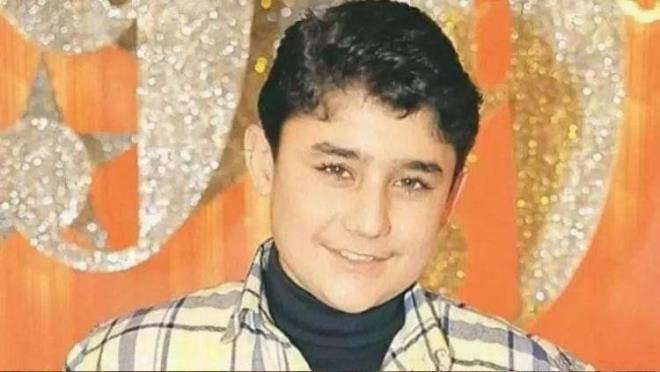 <strong>Bir d�nem �brahim Tatl�ses'in veliaht� olarak an�lan ve milyonlar satan alb�mleriyle T�rkiye'nin g�zbebe�i haline gelen K���k �bo, uzun y�llard�r g�zlerden uzak bir ya�am s�rd�r�yor.</strong>