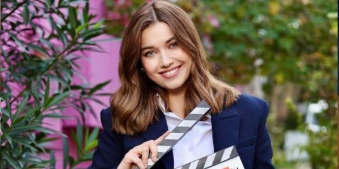 Y�llar sonra babas�yla bulu�tu!