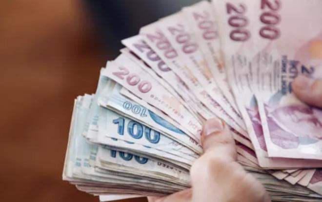 "GETAD diyoruz, Gelir Tamamlay�c� Aile Destek Sistemi. Bu sistemin pilot uygulamas�n� �n�m�zdeki y�l ba�lataca��z birka� ilimizde. 2027 y�l�nda ise t�m �lkeye yaymay� planl�yoruz. Bu yeni destek modelimiz �z� itibar�yla bir e�ik gelirin alt�nda kalan aileleri destekleyici bir model olacak ama istihdam piyasalar�ndan cayd�r�c� nitelikte de olmayacak. Bu genel kavramsal �er�eve i�inde yeni bir sistemi de �lkemize kazand�raca��z. Sosyal yard�m alan�nda yap�sal bir reformu da hayata ge�irmi� olaca��z."