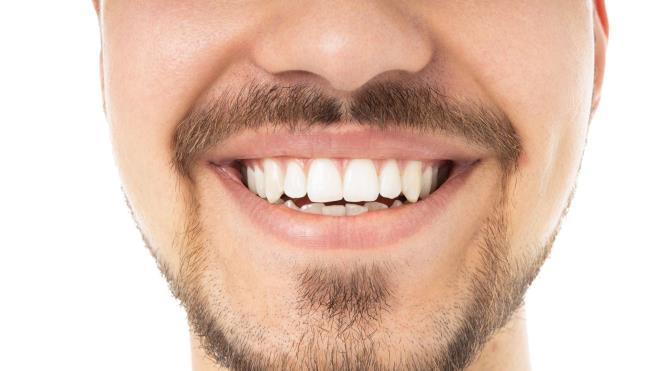 <p><strong>Burun (�rade ve benlik)</strong></p><p>D�z ve orant�l� burun<br> → Dengeli ki�ilik, �l��l�l�k</p><p>B�y�k burun<br> → �zg�ven, liderlik arzusu</p><p>�ok sivri burun<br> → Kurnazl�k, hesap��l�k (olumlu ya da olumsuz y�nde)</p>