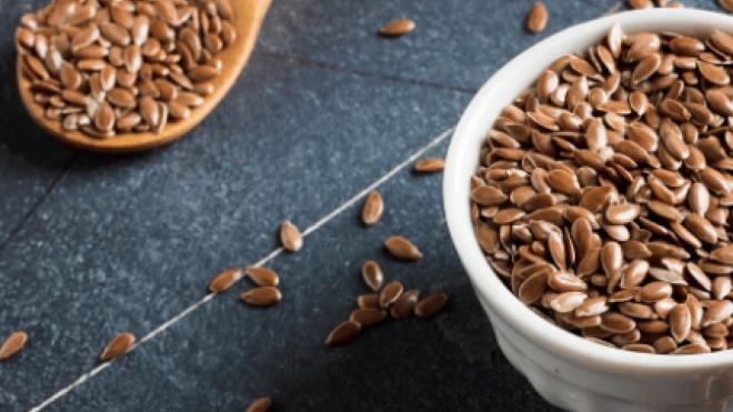 �zellikle kad�nlar, canl� ve nemli bir cilt i�in mesai harc�yor.