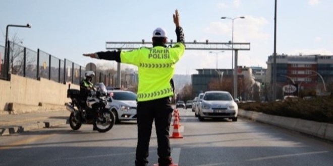 Trafikte yeni d�nem: 3 y�l hapis geliyor...