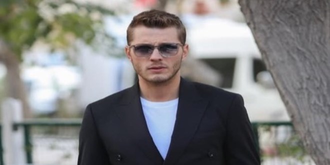 Oyunculuk d���nda bir mesle�i daha var