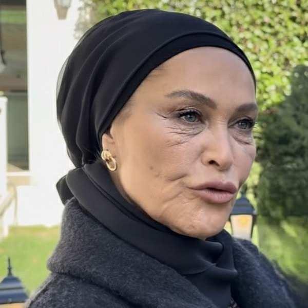 <span><strong>Y�Z�NDEK� KIRI�IKLIKLAR D�KKAT �EKM��T�</strong></span><strong>Ge�ti�imiz g�nlerde dizi �ekimi s�ras�nda payla��lan bir g�r�nt� de Av�ar'�n y�z�ndeki k�r���kl�klar ve mimik �izgileri dikkat �ekmi�ti.</strong>