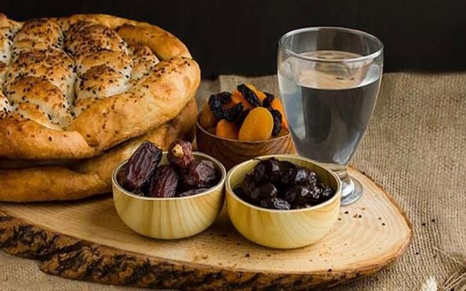 Dar gelirli ailelere y�nelik sa�lanan nakdi yard�m, g�da kolisi ve sosyal destekler, 2026 Ramazan ay� �ncesinde yeniden ara�t�r�lmaya ba�land�. Ramazan ay�n�n yakla�mas�yla birlikte milyonlarca vatanda��n g�ndeminde Ramazan yard�m� ba�vurusu yer al�yor.