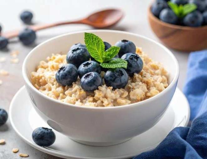 Uzman isim yaban mersini gibi k���k meyvelerin i�ier�inde yer alan&nbsp;antosiyaninler olarak bilinen bitki pigmentlerinin&nbsp;&nbsp;i�tah�n�z� ve metabolizman�z� etkileyerek ya� yak�m�na yol a�abilece�ini a��klad�.