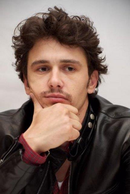 Bununla yetinmedi Columbia niversitesi ve Brookly College'da kurgusal yazn eitimi ald.