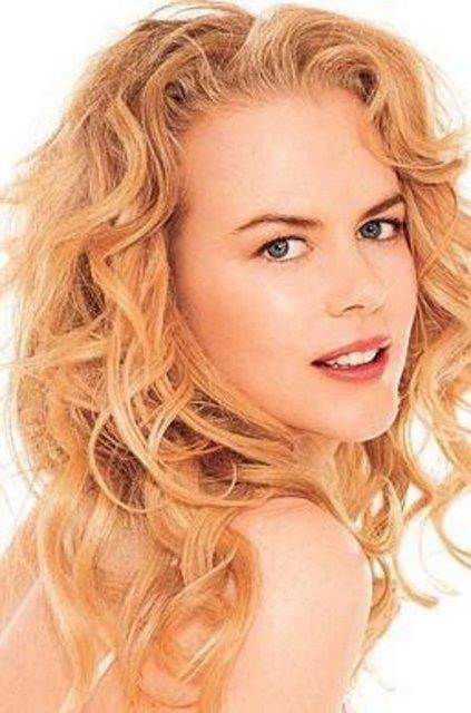 <p><b>Nicole Kidman</b></p>  O da hem sarn hem ok zeki.