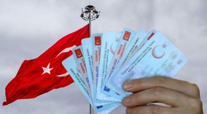 Son d�nemde e-devlet �zerinden �ok say�da yap�lan isim ve soyisim de�i�ikliklerinde ya�anan art�� dikkat �ekti. T�rkiye'nin en �ok de�i�tirilen soyisimlerinin a��kland��� listede yer alan soyisimler g�ndem oldu. ��te o liste..