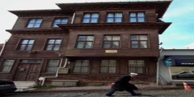 Orhan Veli'nin do�du�u k��k 80 milyon TL'ye sat��a ��kt�