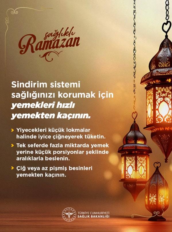 <p><strong>SA�LIKLI RAMAZAN SOFRASI KR�TERLER�</strong></p><table style="font-family:google sans text,sans-serif !important;line-height:1.15 !important;margin-bottom:32px;margin-top:0 !important"><thead><tr><td><strong>Kriter</strong></td><td><strong>�nerilen Y�ntem</strong></td><td><strong>Ka��n�lmas� Gerekenler</strong></td></tr></thead><tbody><tr><td><span><strong>Pi�irme Tekni�i</strong></span></td><td><span>Ha�lama, �zgara veya f�r�n</span></td><td><span>K�zartma ve a��r� ya�l� y�ntemler</span></td></tr><tr><td><span><strong>Ekmek Se�imi</strong></span></td><td><span>Tam bu�day veya tam tah�ll� ekmek</span></td><td><span>Beyaz ekmek ve a��r hamur i�leri</span></td></tr><tr><td><span><strong>���n Yap�s�</strong></span></td><td><span>K���k porsiyonlar ve ara ���nler</span></td><td><span>Tek seferde b�y�k ve a��r porsiyonlar</span></td></tr><tr><td><span><strong>S�v� Al�m�</strong></span></td><td><span>�ftar-sahur aras� d�zenli su t�ketimi</span></td><td><span>Sadece �ay, kahve veya asitli i�ecekler</span></td></tr></tbody></table>