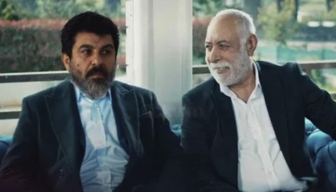 Hayranlar hem diziyi hem de karakterlerin unutulmaz sahnelerini hat�rlatan kareyi k�sa s�rede sosyal medyada g�ndem ba�l�klar� aras�na ta��d�.