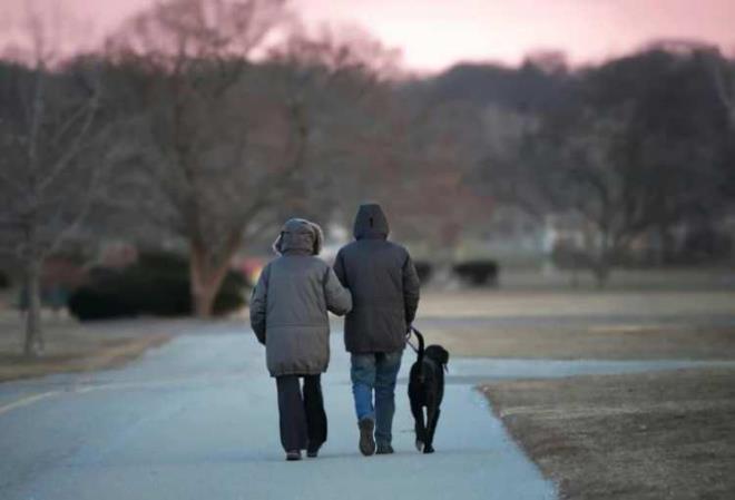 <p><strong>RAMAZANDA EGZERS�Z� �HMAL ETMEY�N</strong></p>    <p>Prof. Dr. Osman M�ft�o�lu, <strong>"Ramazanda egzersiz yap�l�r m�?"</strong> sorusuna <strong>"Evet, ama ak�ll�ca" </strong>yan�t�n� veriyor. M�ft�o�lu'na g�re ama� rekor k�rmak de�il, kas k�tlesini ve ins�lin duyarl�l���n� korumak.</p>