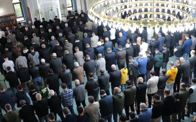 2100 y�l�na ili�kin k�resel n�fus projeksiyonlar� a��kland�. Peki y�zy�l�n sonunda d�nyan�n en kalabal�k dini hangisi olacak?