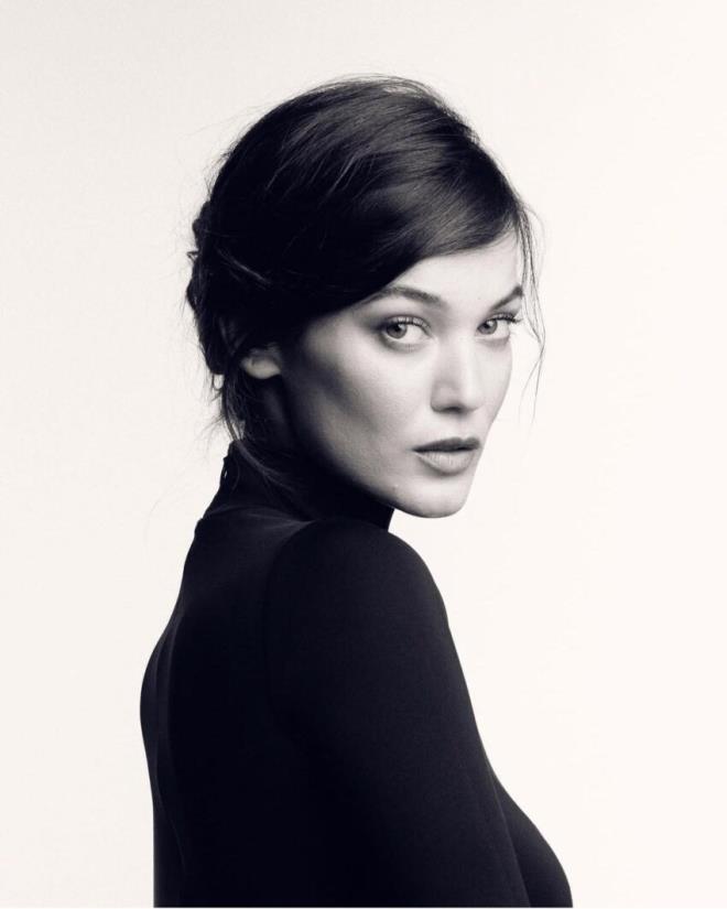 <strong>P�nar Deniz'</strong>in yeni projesi belli oldu. T�rk sinemas�n�n uluslararas� y�netmeni <strong>Nuri Bilge Ceylan</strong>'�n yeni filminde ba�rolde.. Yaz aylar�nda �ekilmesi planlanan projenin �ekimleri <strong>�stanbul</strong> ve <strong>Ege</strong> b�lgesinde yap�lacak.