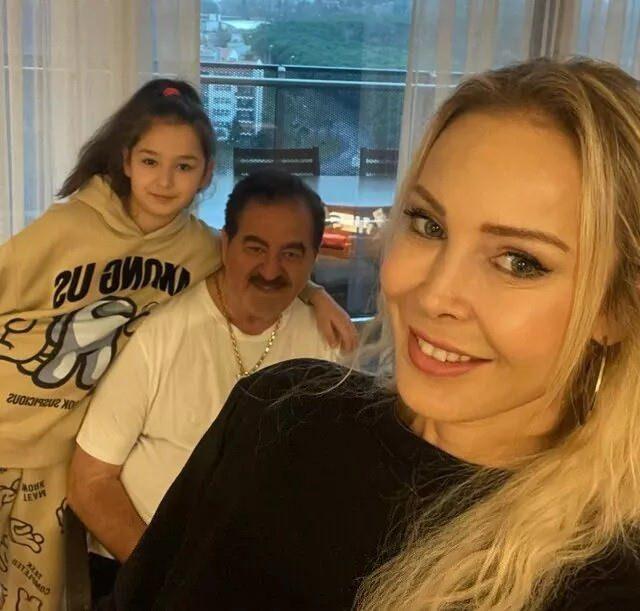 <strong>�brahim Tatl�ses ve Ay�eg�l Y�ld�z'�n k�zlar� Elif Ada Tatl�ses'in voleybol oynarken �ekilen g�r�nt�s� ve hen�z 12 ya��nda olmas�na ra�men boyunun uzunlu�u sosyal medyada g�ndem oldu.</strong>