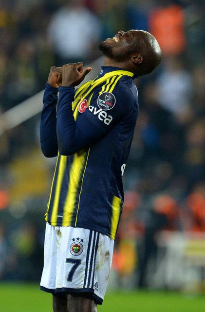 <p><b>SOW'DAN VAZGEMYORLAR </b></p>  Fnerbahe'de inili kl grafiiyle dikkatleri eken Moussa Sow sezon banda birok Katar kulbnden teklif almasna ramen takmdan ayrlmamt... Senegalli yldza Al Rayyan ve Al Sadd'n yeniden talip olduu renildi. ki kulbn nmzdeki gnlende Fenerbahe ynetiminin kapsn almas bekleniyor.