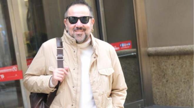 <strong>�nl� komedyen Ata Demirer ge�ti�imiz g�n Ni�anta�� City's'de al��veri� yaparken g�r�nt�lendi.</strong>