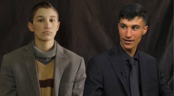 <span><em><strong>Kars'�n Darbo�az k�y�nde �obanl�k yaparken ke�fedilen Alpay Kaya, sosyal medyada geni� yank� uyand�rd�. 7 �d�ll� "Tav�an �mparatorlu�u" filminde Musa karakterini oynayan 16 ya��ndaki Kaya, 6 Mart'ta ilk kez izleyici kar��s�na ��kacak.</strong></em></span>