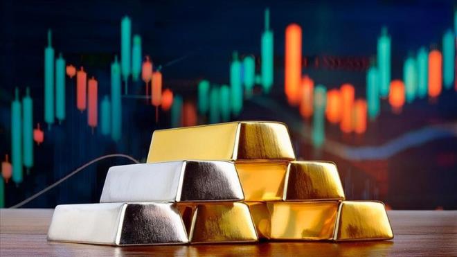 Belirsizliklerin etkisiyle 2026 ba��ndan bu yana yakla��k y�zde 18 de�er kazanan ve&nbsp; ve art arda rekor seviyelere ula�an alt�nda&nbsp;haftal�k bazda yakla��k y�zde 3 de�er kayb� var. Yat�r�mc� alt�n ve g�m�� fiyatlar�n� takip etmeye devam ediyor.