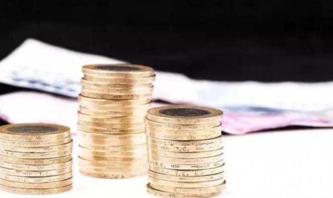 1933 y�l�ndaki bir Penny, d�nyada sadece birka� adet bulunmas� nedeniyle 200.000 Sterlin, yakla��k 11.730.956,00 T�rk Liras� �zerinde sat�l�yor.