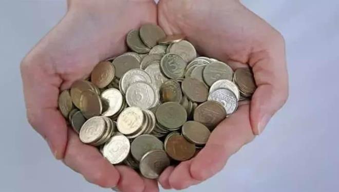 �nternet �zerindeki sat�� platformlar�nda ise kondisyonuna ba�l� olarak 2.000 TL ve �zerindeki fiyatlarla al�c� bulabiliyor.