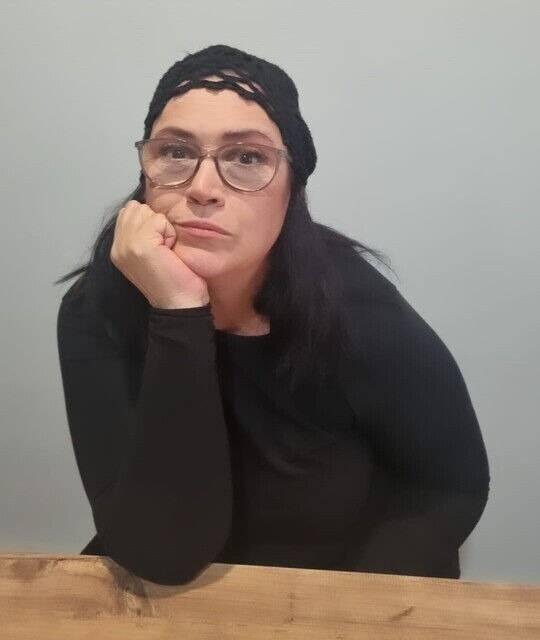 <strong>�nl� oyuncu, l�semi te�hisi konulan o�lunun 2020 y�l�nda ilik nakli oldu�unu ve tedavi s�recinin devam etti�ini, ila� masraflar�n� kar��lamakta zaman zaman zorland���n� s�yledi.</strong>