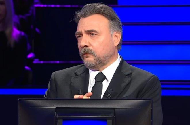 <strong>Oktay Kaynarca'n�n sunumuyla ekranlara gelen sevilen yar��ma program� "Kim Milyoner Olmak �ster", her hafta oldu�u gibi bu hafta da heyecan dolu dakikalara ev sahipli�i yapt�.</strong>