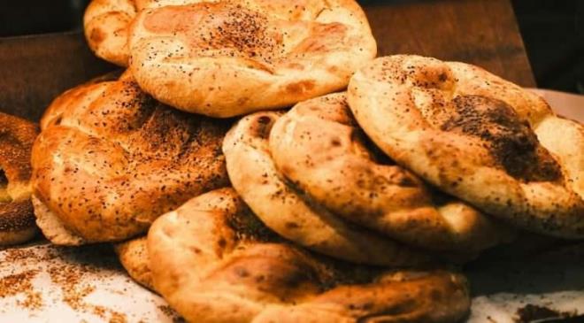 <strong>Pide ekmek - Pita</strong>