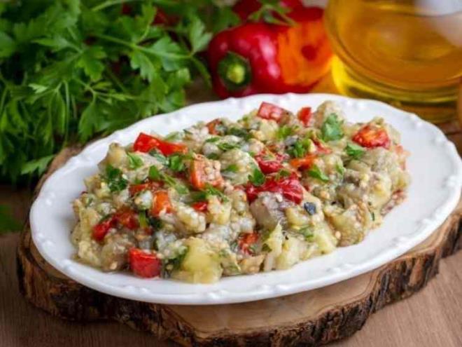 <strong>Patl�can salatas� - Melitzanosalata</strong>