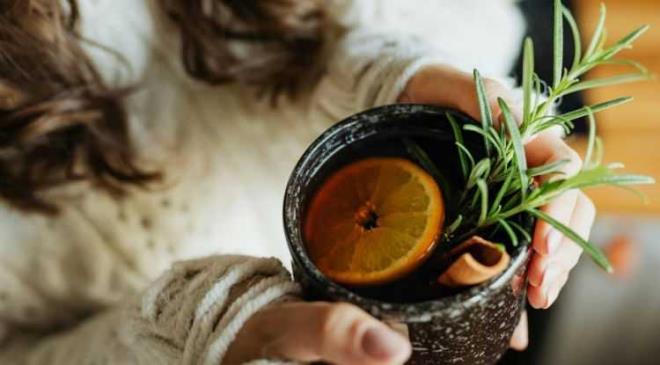 <strong>Y�zy�llar boyunca bilgelerin 'sadakat ve hat�rlatma' sembol� olarak g�rd��� efsanevi bir bitki de tam olarak bu etkiyi sunuyor.</strong>