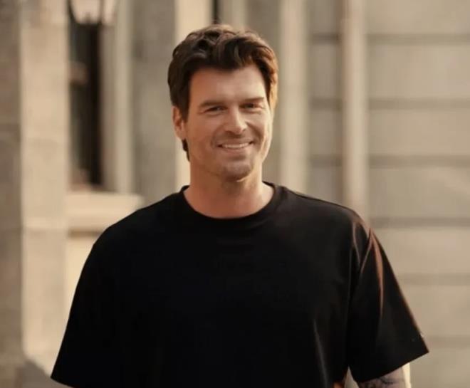 Bir di�er yandan P�nar Deniz'in, devam etseydi diziden b�l�m ba��na 3 milyon TL alaca�� konu�ulmu�tu.