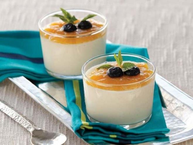 <p><span><strong>6- Yeti�kin bireyler imkanlar dahilinde g�nde en az �� porsiyon sebze ve iki porsiyon meyve t�ketmeli. Lif (posa) i�eri�i y�ksek bu besinler ayn� zamanda kan �ekerinin de h�zla y�kselmesini engeller.</strong></span></p>    <p><span><strong>7- Diyabet, kalp damar hastal�klar�, y�ksek tansiyon gibi kronik hastal��� olanlar, uygulad�klar� diyete bayram s�resince de �zen g�stermeli.</strong></span></p>