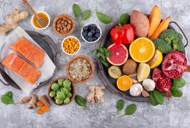 <p><strong>ED�T�R NOTU: NEDEN L�F� SE�MEL�S�N�Z?</strong></p><p><em>Protein pop�laritesi, h�zl� kas kazan�m� vaadiyle pazarlan�rken lif ise sab�r, s�rd�r�lebilirlik ve ger�ek i�sel sa�l�k vaat ediyor. Yaz �ncesi �ok diyetler yerine lif miktar�n� art�rmak, v�cudunuzu strese sokmadan ya� yak�m�n� destekleyen en bilimsel y�ntemdir.</em></p>