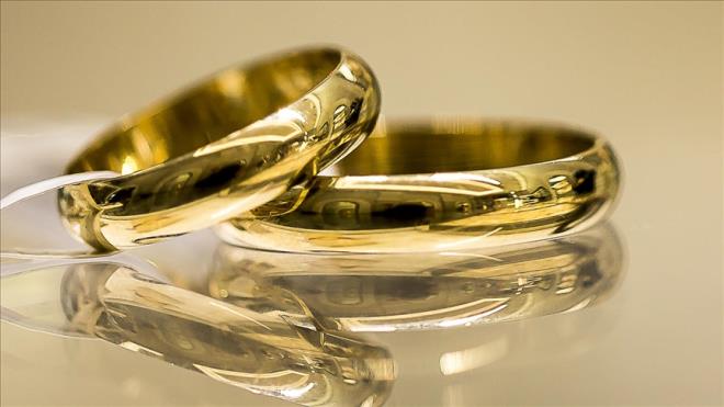 <p><strong>KAMPANYA VE �� B�RL��� DETAYLARI</strong></p><table style="animation:auto ease 0s 1 normal none running none;appearance:none;background:none 0 0 / auto repeat scroll padding-box border-box rgba(0,0,0,0);border:0 none rgb(31,31,31);clear:none;clip:auto;color:rgb(31,31,31);columns:auto;contain:none;container:none;content:normal;cursor:auto;cx:0;cy:0;d:none;direction:ltr;fill:rgb(0,0,0);filter:none;flex:0 1 auto;float:none;font-family:google sans text,sans-serif !important;gap:normal;hyphens:manual;inset:auto;interactivity:auto;isolation:auto;line-height:1.15 !important;margin-bottom:32px;margin-left:0;margin-right:0;margin-top:0 !important;marker:none;mask:none;offset:normal;opacity:1;order:0;outline:rgb(31,31,31) none 0;overlay:none;padding:0;page:auto;perspective:none;position:static;quotes:auto;r:0;resize:none;rotate:none;rx:auto;ry:auto;scale:none;speak:normal;stroke:none;transform:none;transition:all;translate:none;visibility:visible;x:0;y:0;zoom:1"><thead><tr><td><strong>Sekt�r / Kategori</strong></td><td><strong>Sa�lanan Avantaj</strong></td><td><strong>Eri�im Kanal�</strong></td></tr></thead><tbody><tr><td><span><strong>Mobilya ve Beyaz E�ya</strong></span></td><td><span>%20 - %40 Aras� �ndirim</span></td><td><span>Kampanyalar Portal�</span></td></tr><tr><td><span><strong>Z�ccaciye ve �eyiz</strong></span></td><td><span>�zel Paket Fiyatlar�</span></td><td><span>Anla�mal� Yerel Esnaf</span></td></tr><tr><td><span><strong>D���n Salonlar�</strong></span></td><td